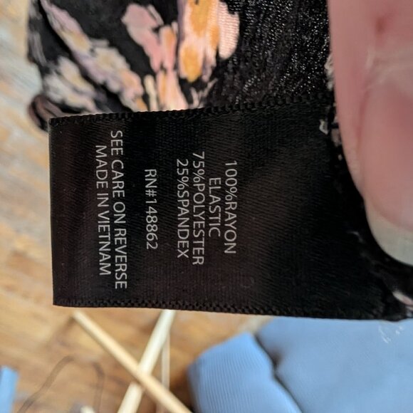 Black floral Torrid top - Picture 5 of 5